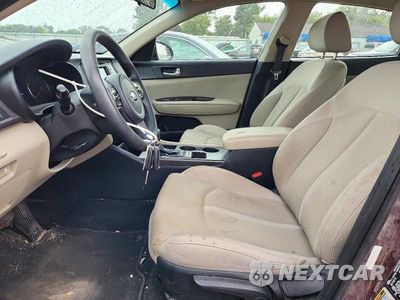Zdjęcie 7 z 12 samochodu: 2016 KIA OPTIMA LX VIN:5XXGT4L30GG026092 - miniatura
