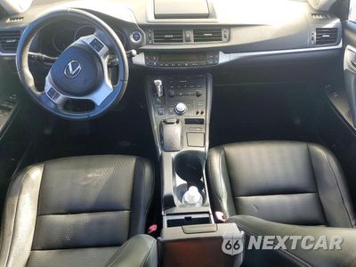 Zdjęcie 8 z 12 samochodu: 2012 LEXUS CT 200 VIN:JTHKD5BH9C2121100 - miniatura