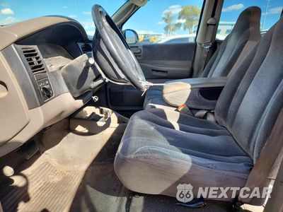 Zdjęcie 7 z 13 samochodu: 2003 DODGE DAKOTA QUAD SPORT VIN:1D7HG38X83S232930 - miniatura
