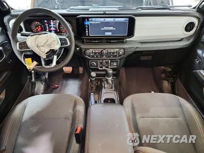 Zdjęcie 8 z 13 samochodu: 2026 JEEP WRANGLER SAHARA VIN:1C4PJXEG3TW254426 - miniatura
