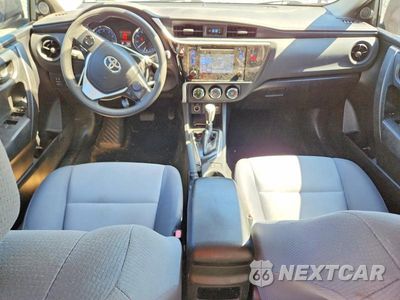 Zdjęcie 8 z 12 samochodu: 2018 TOYOTA COROLLA L VIN:5YFBURHE9JP756936 - miniatura