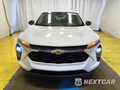Piąte zdjęcie samochodu w środku: 2024 CHEVROLET TRAX LS VIN:KL77LFE22RC243255 - miniatura