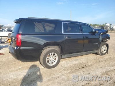 Trzecie zdjęcie samochodu z tyłu: 2018 CHEVROLET SUBURBAN C1500 LT VIN:1GNSCHKC7JR365821 - miniatura