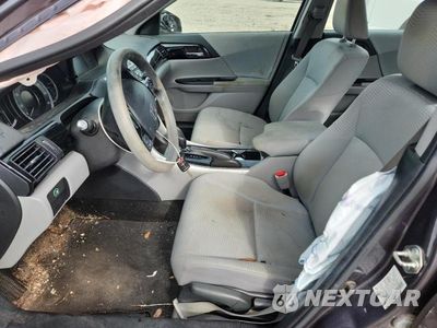 Zdjęcie 7 z 13 samochodu: 2016 HONDA ACCORD LX VIN:1HGCR2F35GA152930 - miniatura