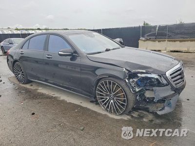 Czwarte zdjęcie samochodu z boku: 2018 MERCEDES-BENZ S 560 VIN:WDDUG8DB6JA393186 - miniatura
