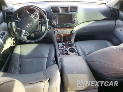 Zdjęcie 8 z 13 samochodu: 2011 TOYOTA HIGHLANDER LIMITED VIN:5TDYK3EH8BS042820 - miniatura
