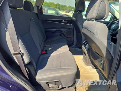 Zdjęcie 11 z 13 samochodu: 2016 KIA SORENTO LX V6 VIN:5XYPG4A52GG027832 - miniatura