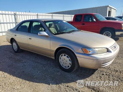 Czwarte zdjęcie samochodu z boku: 1999 TOYOTA CAMRY LE VIN:JT2BG22K5X0326667 - miniatura
