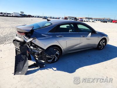 Trzecie zdjęcie samochodu z tyłu: 2025 HYUNDAI ELANTRA SEL VIN:KMHLS4DG9SU879883 - miniatura