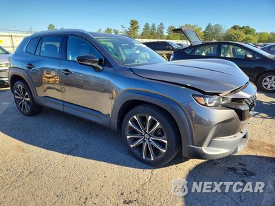 Czwarte zdjęcie samochodu z boku: 2023 MAZDA CX-50 PREMIUM PLUS VIN:7MMVABEM1PN108229 - miniatura