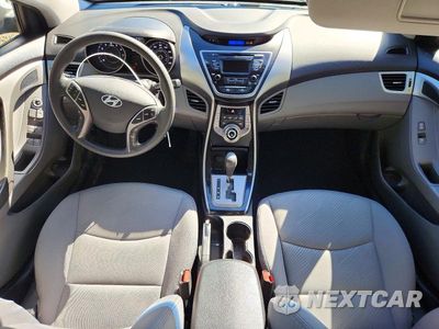 Zdjęcie 8 z 12 samochodu: 2013 HYUNDAI ELANTRA GLS VIN:5NPDH4AE4DH436645 - miniatura