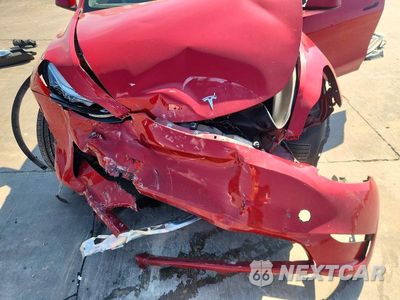 Zdjęcie 21 z 24 samochodu: 2023 TESLA MODEL Y VIN:7SAYGDEE3PA090248 - miniatura