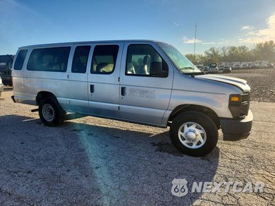 Czwarte zdjęcie samochodu z boku: 2013 FORD ECONOLINE E350 SUPER DUTY WAGON VIN:1FBSS3BL1DDA48931 - miniatura