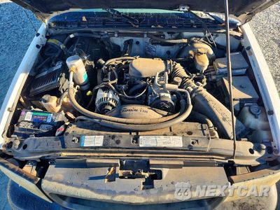 Zdjęcie 11 z 12 samochodu: 1998 GMC SONOMA VIN:1GTCS14X1WK503800 - miniatura