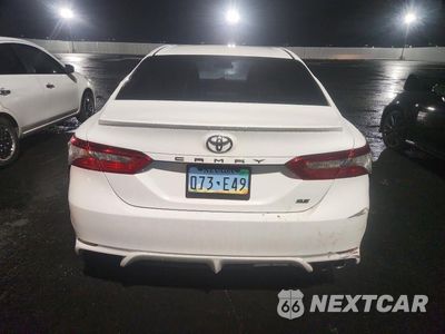 Zdjęcie 6 z 14 samochodu: 2018 TOYOTA CAMRY SE VIN:4T1B11HK3JU636208 - miniatura