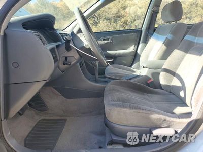 Zdjęcie 7 z 12 samochodu: 2001 TOYOTA CAMRY CE VIN:4T1BG22K51U870847 - miniatura