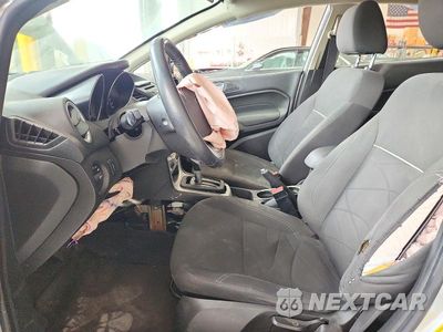 Zdjęcie 7 z 12 samochodu: 2014 FORD FIESTA SE VIN:3FADP4EJXEM166090 - miniatura