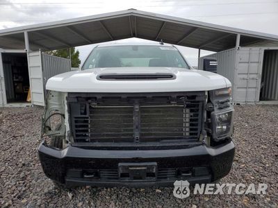 Piąte zdjęcie samochodu w środku: 2022 CHEVROLET SILVERADO K2500 CUSTOM VIN:1GC1YME75NF196824 - miniatura