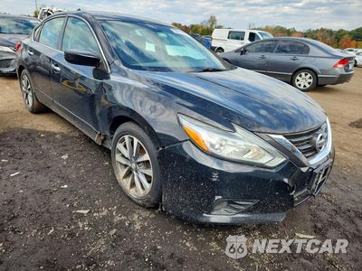 Czwarte zdjęcie samochodu z boku: 2017 NISSAN ALTIMA 2.5 SV VIN:1N4AL3AP3HC179370 - miniatura