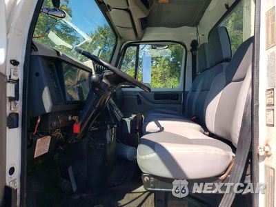 Zdjęcie 7 z 12 samochodu: 2001 INTERNATIONAL 4700 BUCKET TRUCK VIN:1HTSCAAN91H268826 - miniatura