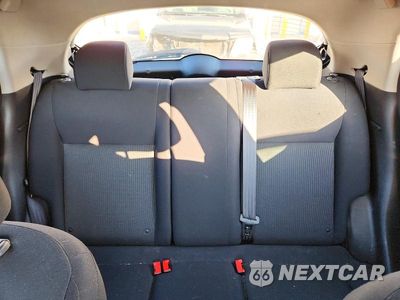 Zdjęcie 10 z 13 samochodu: 2013 NISSAN JUKE S VIN:JN8AF5MV6DT215588 - miniatura