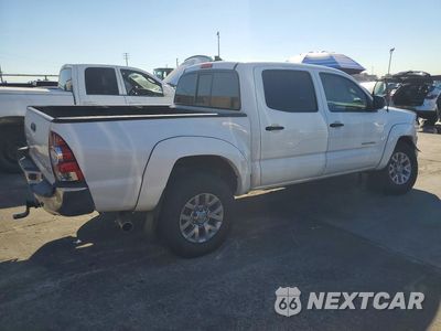 Trzecie zdjęcie samochodu z tyłu: 2015 TOYOTA TACOMA DOUBLE CAB PRERUNNER VIN:3TMJU4GN0FM188042 - miniatura