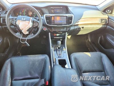 Zdjęcie 8 z 13 samochodu: 2017 HONDA ACCORD HYBRID EXL VIN:JHMCR6F50HC029385 - miniatura