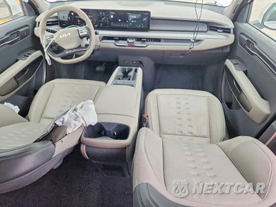 Zdjęcie 8 z 13 samochodu: 2025 KIA EV9 WIND VIN:5XYAFFS54SG002815 - miniatura