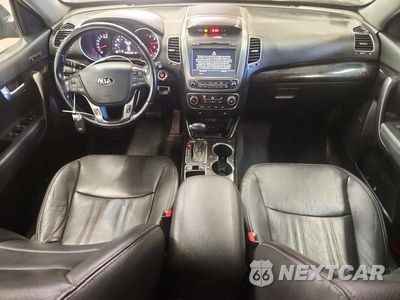 Zdjęcie 8 z 13 samochodu: 2014 KIA SORENTO BASE VIN:5XYKWDA74EG453890 - miniatura