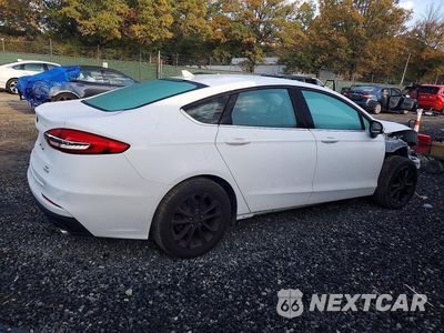 Trzecie zdjęcie samochodu z tyłu: 2020 FORD FUSION SE VIN:3FA6P0HDXLR161690 - miniatura