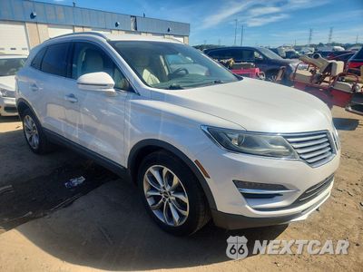 Czwarte zdjęcie samochodu z boku: 2017 LINCOLN MKC SELECT VIN:5LMCJ2C98HUL16761 - miniatura