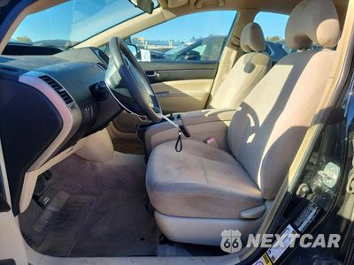 Zdjęcie 7 z 13 samochodu: 2005 TOYOTA PRIUS BASE VIN:JTDKB20U353033713 - miniatura