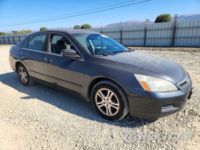 Czwarte zdjęcie samochodu z boku: 2007 HONDA ACCORD EX VIN:1HGCM567X7A038814 - miniatura