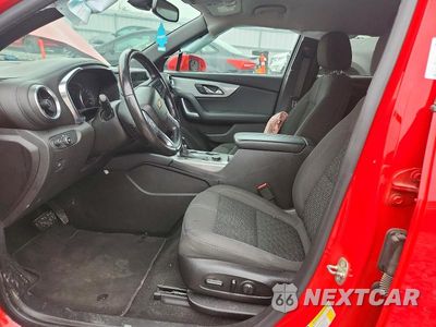 Zdjęcie 7 z 13 samochodu: 2019 CHEVROLET BLAZER 2LT VIN:3GNKBGRS8KS621134 - miniatura