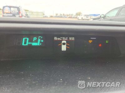 Zdjęcie 9 z 12 samochodu: 2013 TOYOTA PRIUS C TWO VIN:JTDKDTB37D1032708 - miniatura