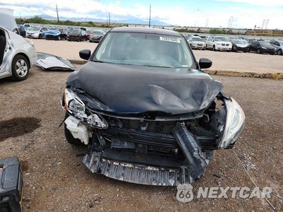 Piąte zdjęcie samochodu w środku: 2015 NISSAN SENTRA S VIN:3N1AB7AP7FY286255 - miniatura