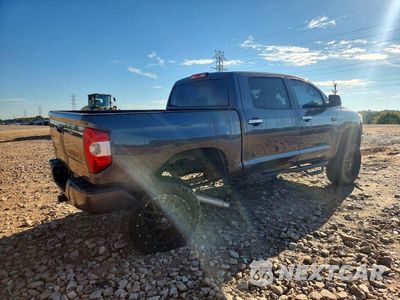 Trzecie zdjęcie samochodu z tyłu: 2014 TOYOTA TUNDRA CREWMAX LIMITED VIN:5TFHW5F13EX327487 - miniatura