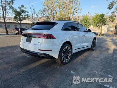 Czwarte zdjęcie samochodu z boku: 2025 AUDI Q8 PREMIUM PLUS S-LINE VIN:WA1EVBF12SD032764 - miniatura