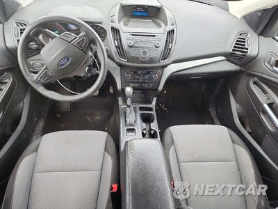 Zdjęcie 8 z 12 samochodu: 2017 FORD ESCAPE SE VIN:1FMCU9G96HUA28332 - miniatura