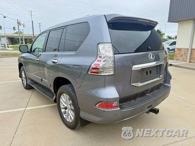 Trzecie zdjęcie samochodu z tyłu: 2018 LEXUS GX 460 VIN:JTJBM7FX9J5202816 - miniatura