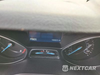 Zdjęcie 9 z 13 samochodu: 2015 FORD ESCAPE S VIN:1FMCU0F77FUC21503 - miniatura