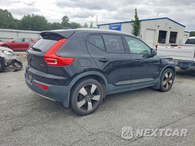 Trzecie zdjęcie samochodu z tyłu: 2021 VOLVO XC40 T5 MOMENTUM VIN:YV4162UK6M2558212 - miniatura