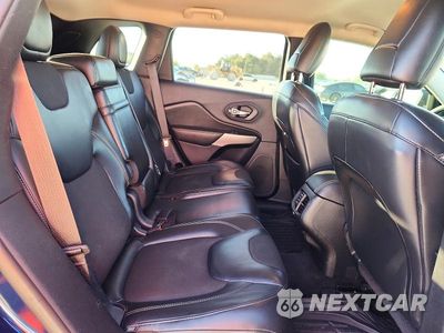 Zdjęcie 11 z 13 samochodu: 2018 JEEP CHEROKEE LATITUDE PLUS VIN:1C4PJLLB4JD552248 - miniatura