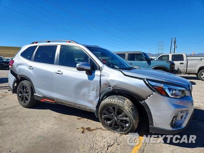 Czwarte zdjęcie samochodu z boku: 2020 SUBARU FORESTER SPORT VIN:JF2SKAMC8LH507376 - miniatura