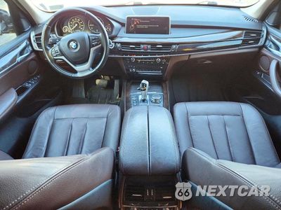 Zdjęcie 8 z 13 samochodu: 2016 BMW X5 XDR40E VIN:5UXKT0C52G0S78530 - miniatura