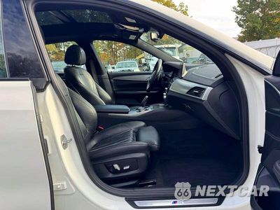 Zdjęcie 8 z 13 samochodu: 2019 BMW 640 XIGT VIN:WBAJV6C52KBK08109 - miniatura