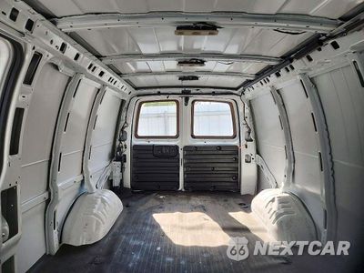 Zdjęcie 10 z 13 samochodu: 2025 CHEVROLET EXPRESS G2500 VIN:1GCWGBF75S1181101 - miniatura