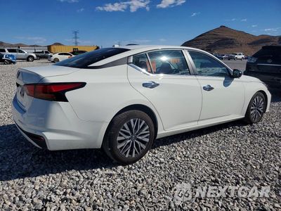 Trzecie zdjęcie samochodu z tyłu: 2025 NISSAN ALTIMA SV VIN:1N4BL4DV2SN401171 - miniatura
