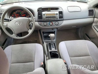 Zdjęcie 8 z 12 samochodu: 2006 TOYOTA CAMRY LE VIN:4T1BE32K76U130140 - miniatura