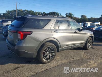 Trzecie zdjęcie samochodu z tyłu: 2025 FORD EXPLORER ST-LINE VIN:1FMUK8KH5SGB64511 - miniatura